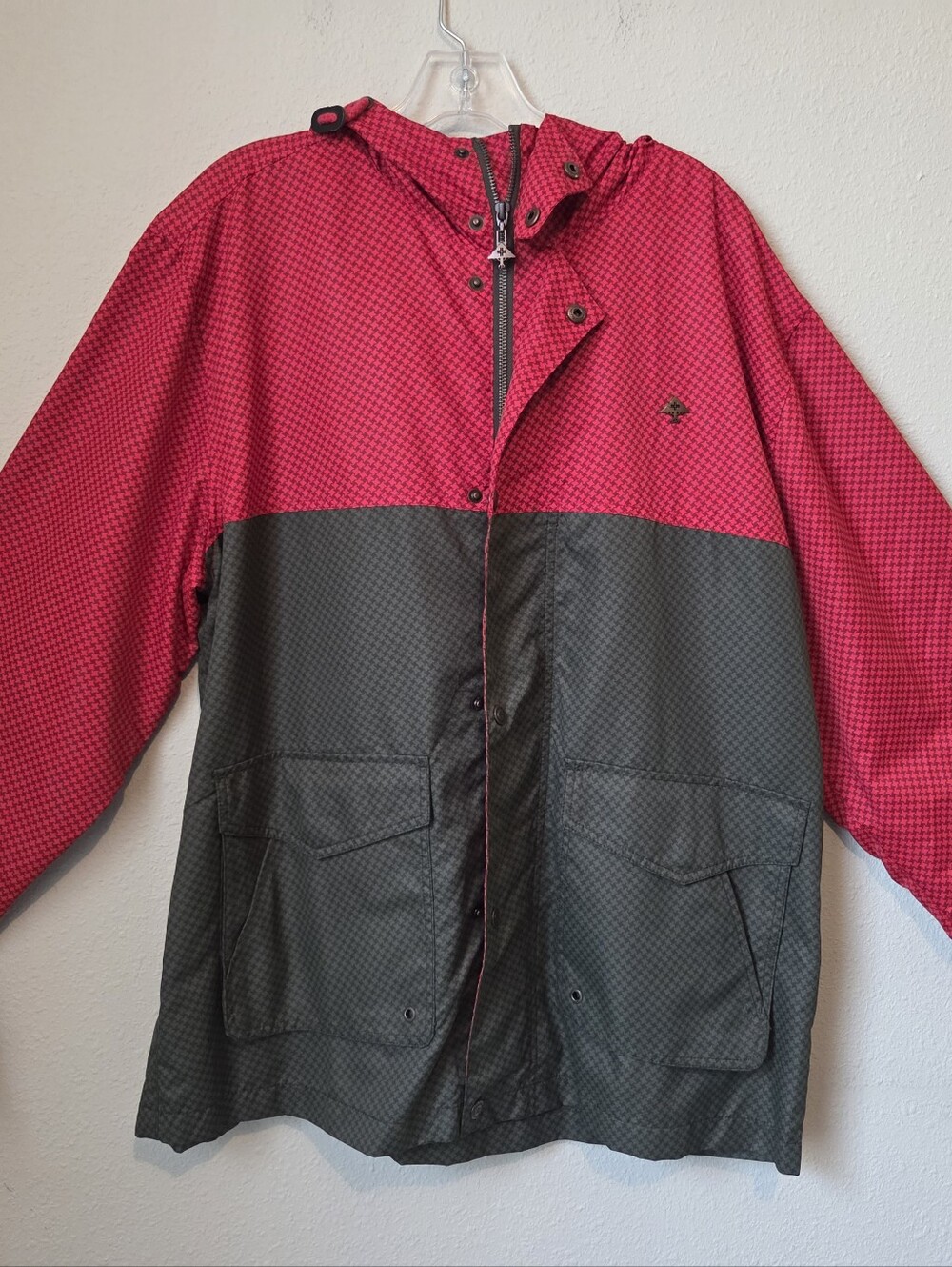 LRG Men's Blood Hound Two-Tone Hooded Windbreaker - Red & Dark Gray